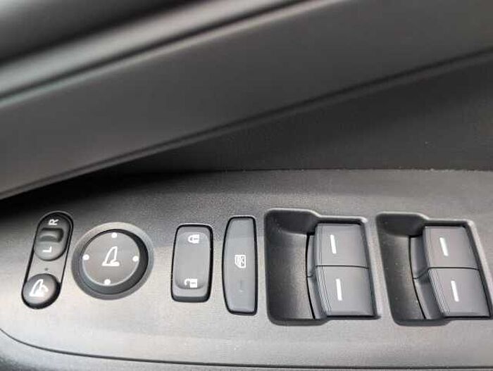 Honda HR-V Hybrid 1.5 eHEV Elegance 5dr CVT 
